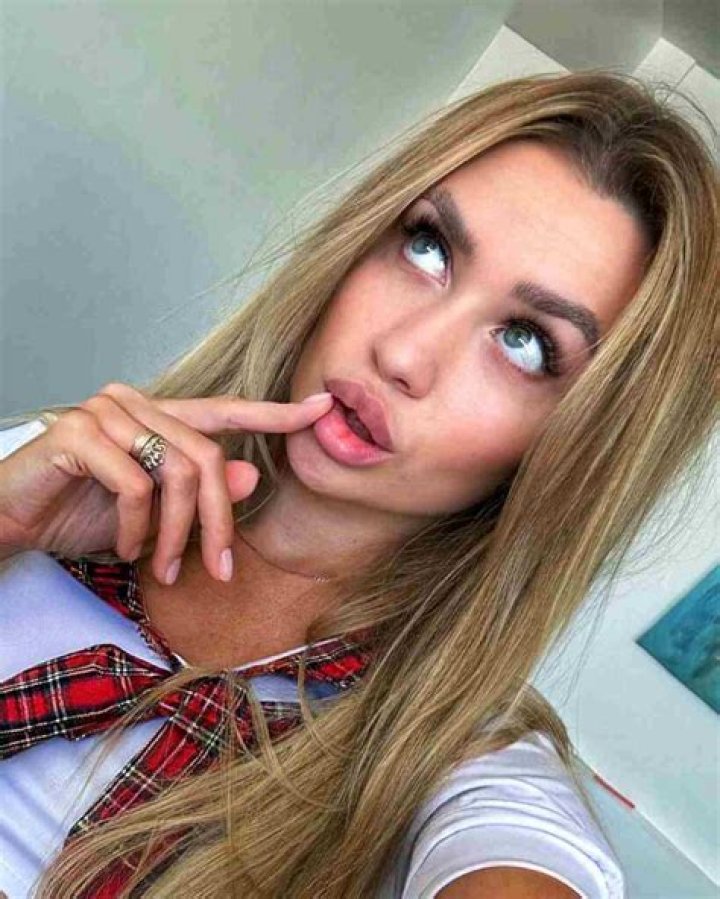 
Keira Christina Height, Weight, Net Worth, Age, Birthday, Wikipedia, Who, Nationality, Biography 