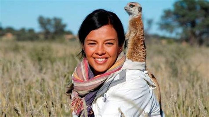 
Who is biologist Liz Bonnin? Is she married? Her Wiki: Husband, Parents, Net Worth, Relationships, Family 